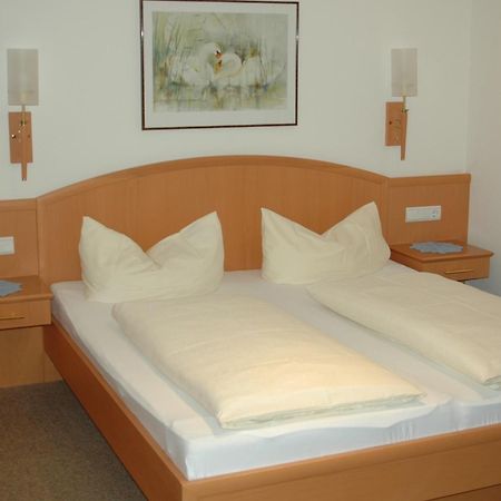 Hotel Garni Jennewein Mayrhofen Δωμάτιο φωτογραφία