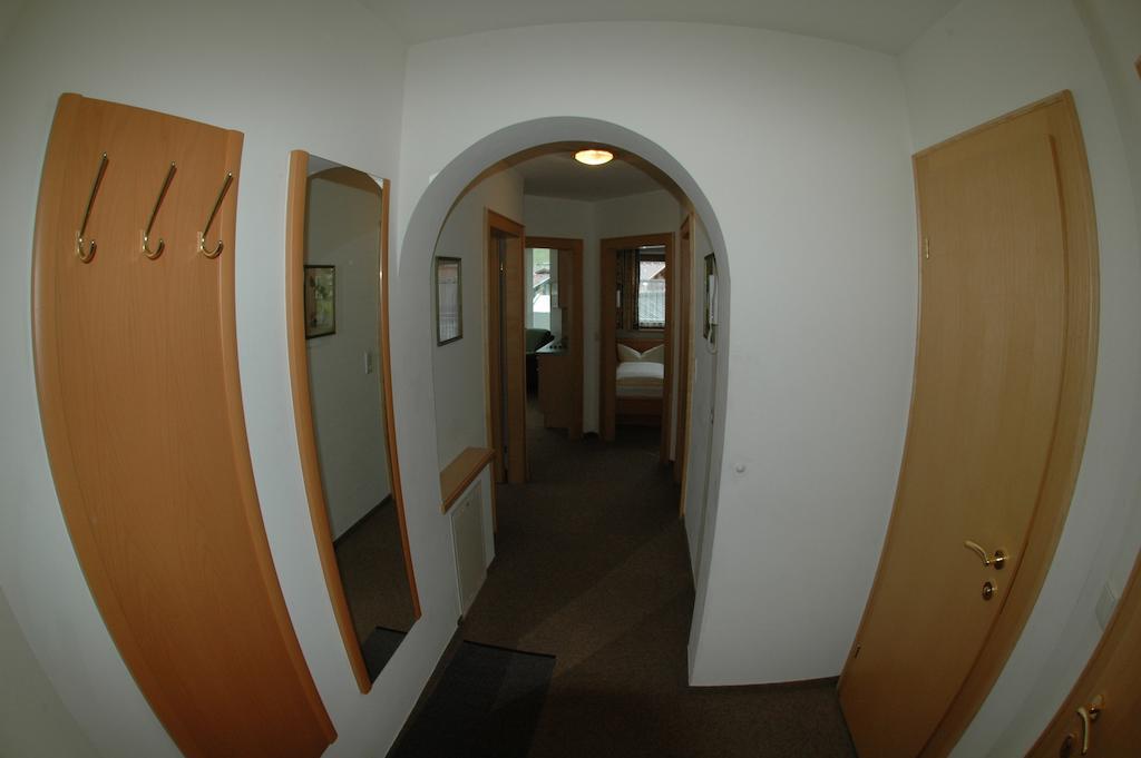 Hotel Garni Jennewein Mayrhofen Δωμάτιο φωτογραφία